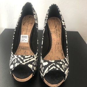 Women’s heels size 8